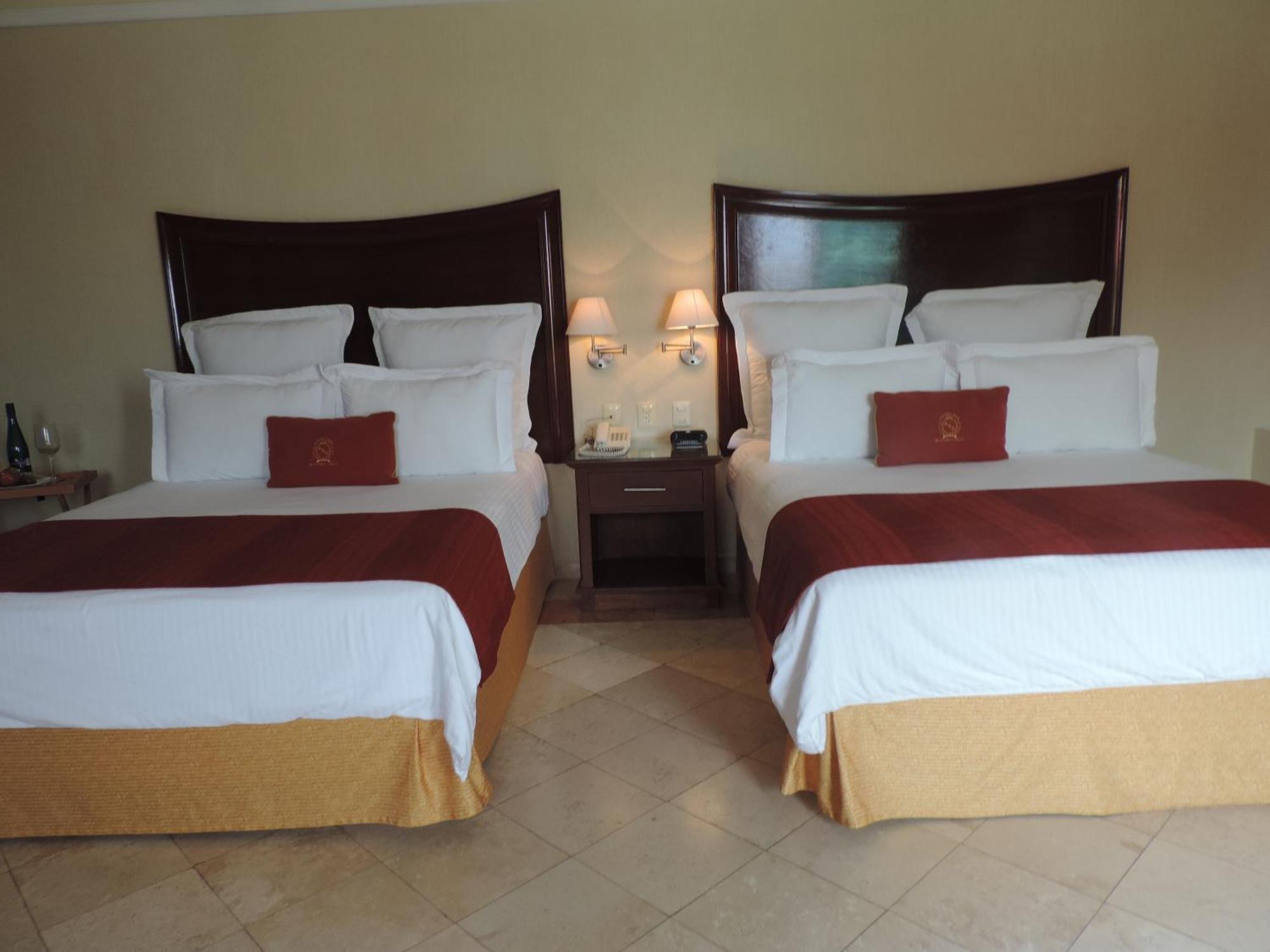 Junior Suite,1208245045:JPEG