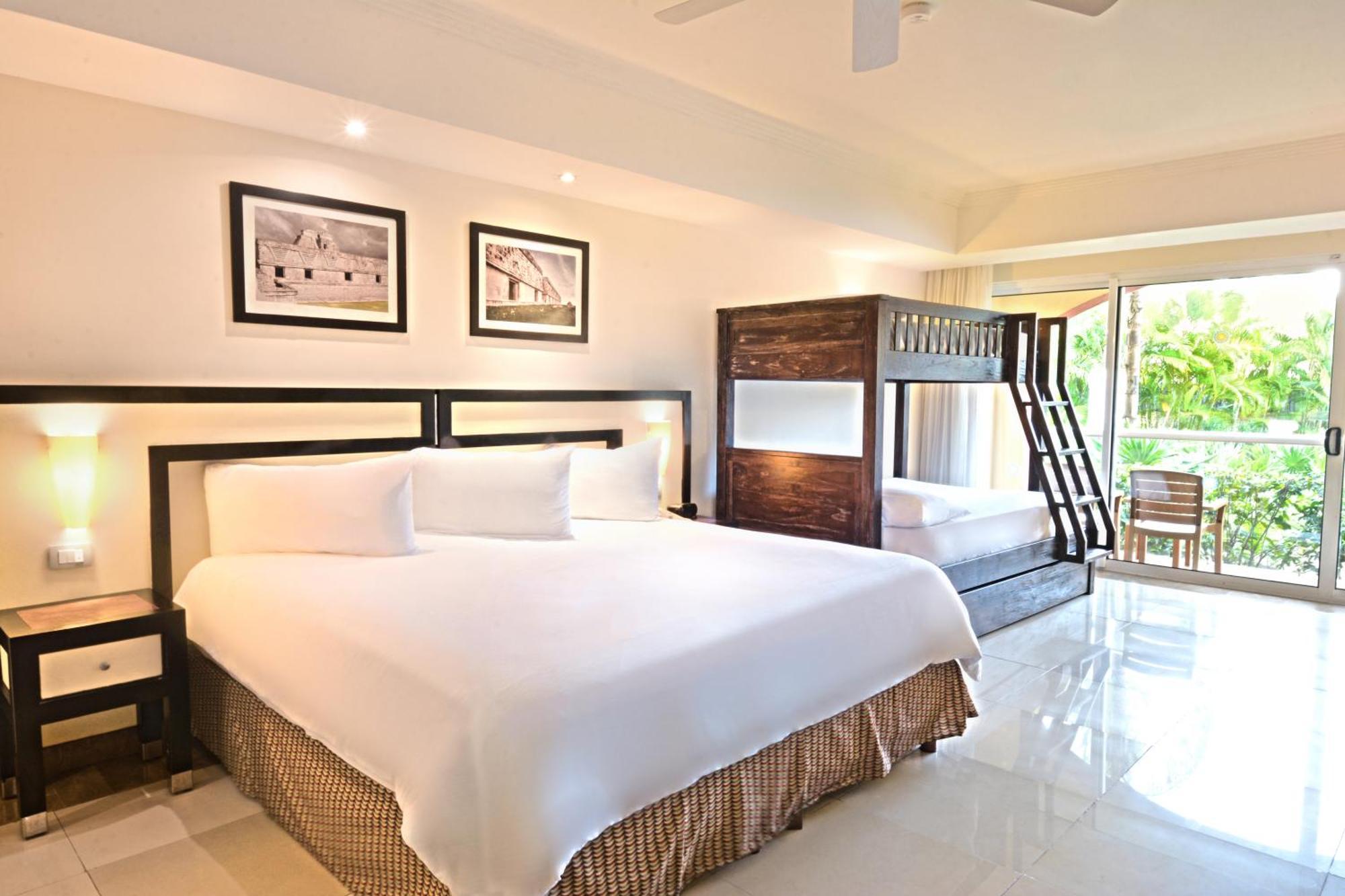 Riviera Family King Junior Suite,1710218532:JPEG