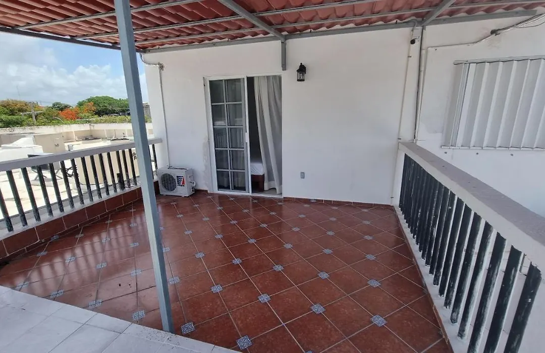 A Una Calle Del Ado 5Ta Avenida-1