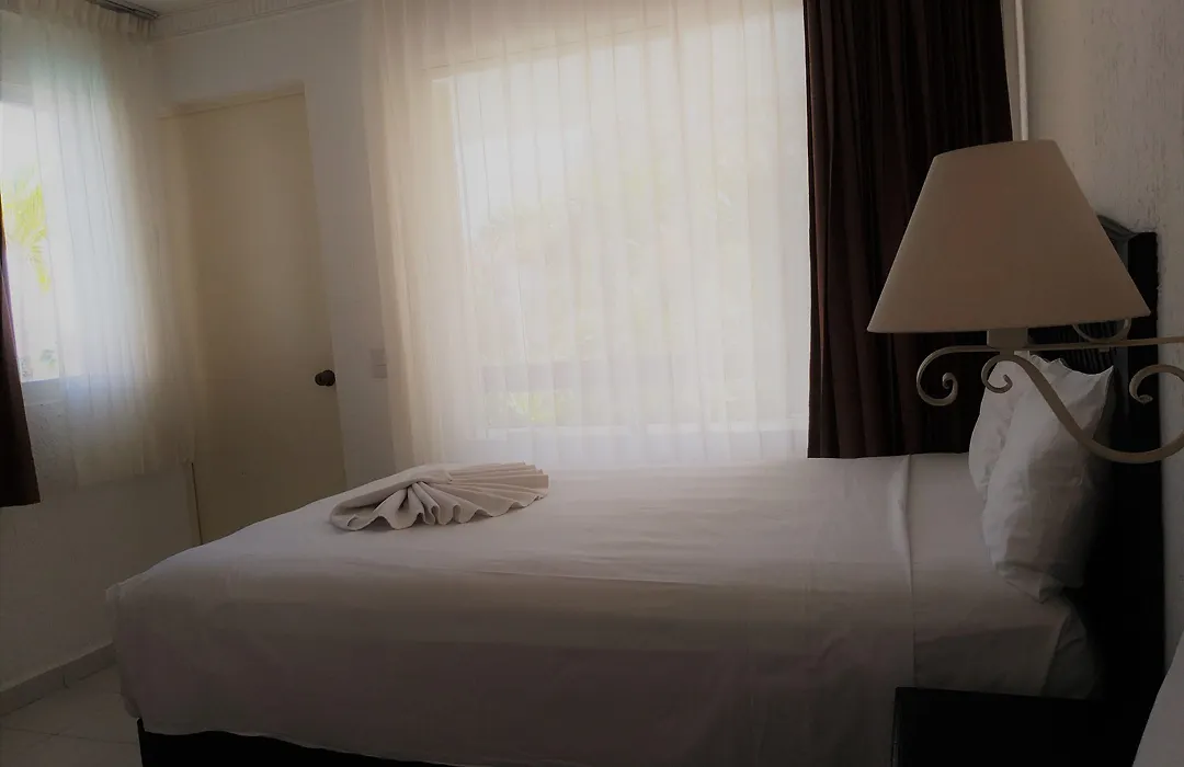 Hotel Labnah (Adults Only)-1