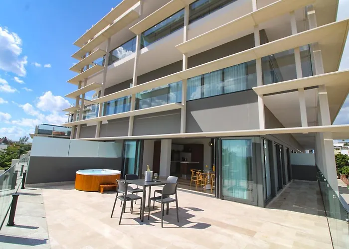 Singular Dream Vacation Rentals