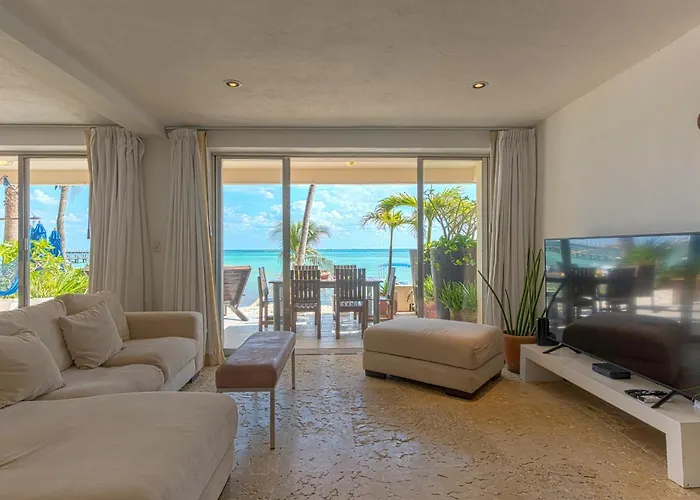 Ocean Plaza by Zamá Homes Playa del Carmen, México