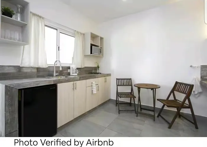 Almond Suites